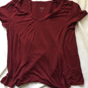 A maroon tshirt